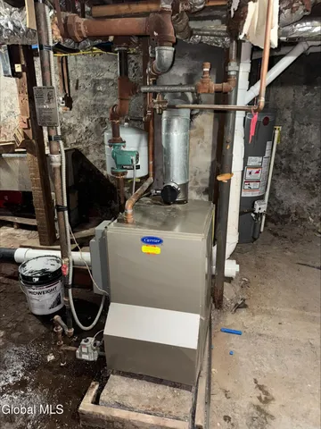 $159,900 | 20 Henry Street, Schenectady, NY 12304