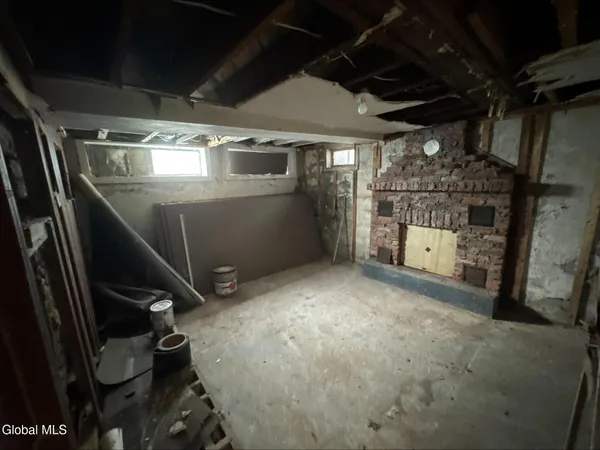 $159,900 | 20 Henry Street, Schenectady, NY 12304