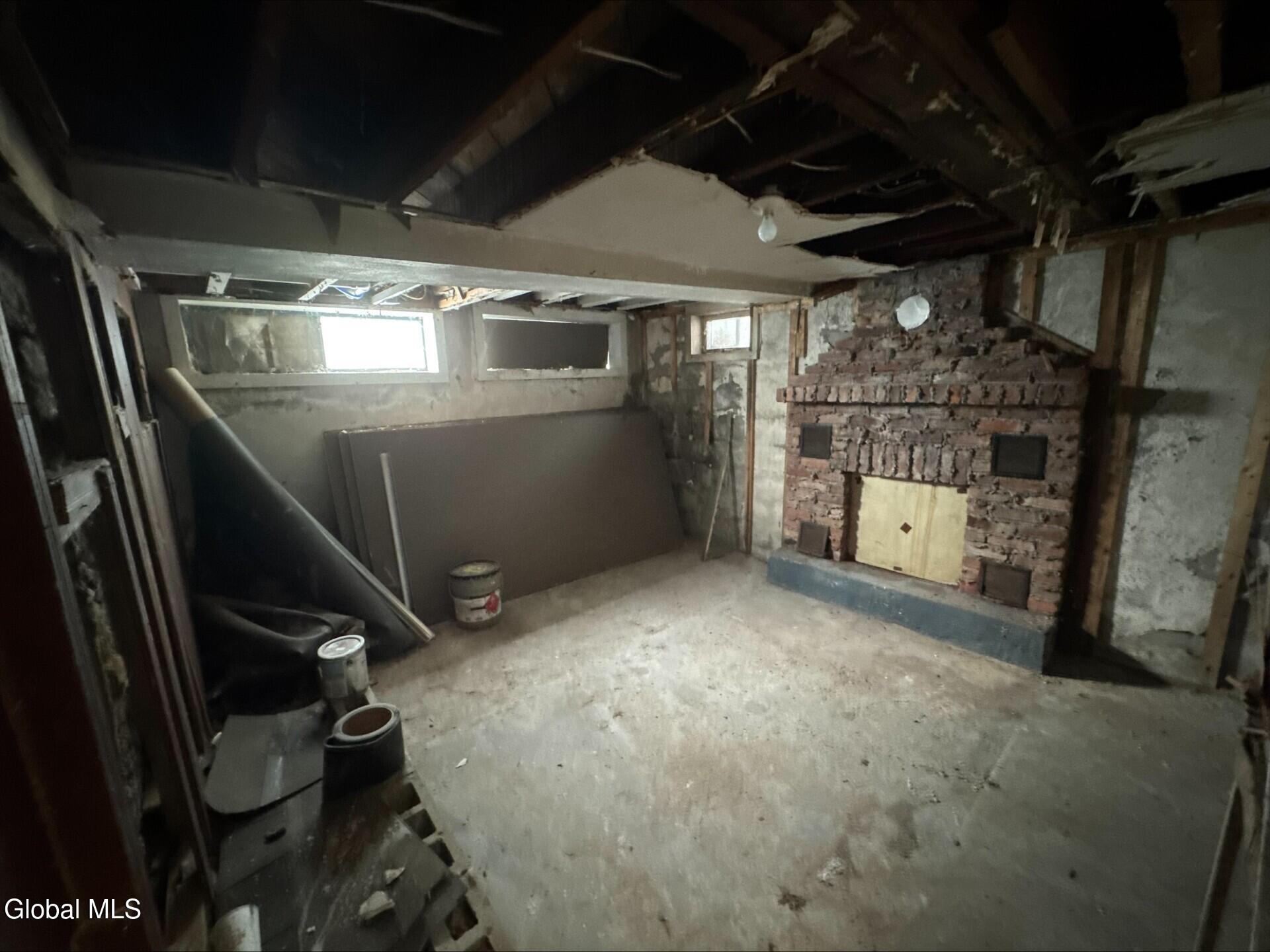 20 Henry Street Schenectady, NY 12304 - Photo 45 of 55 thumbnail_processed-40517A83-D827-46BA-B