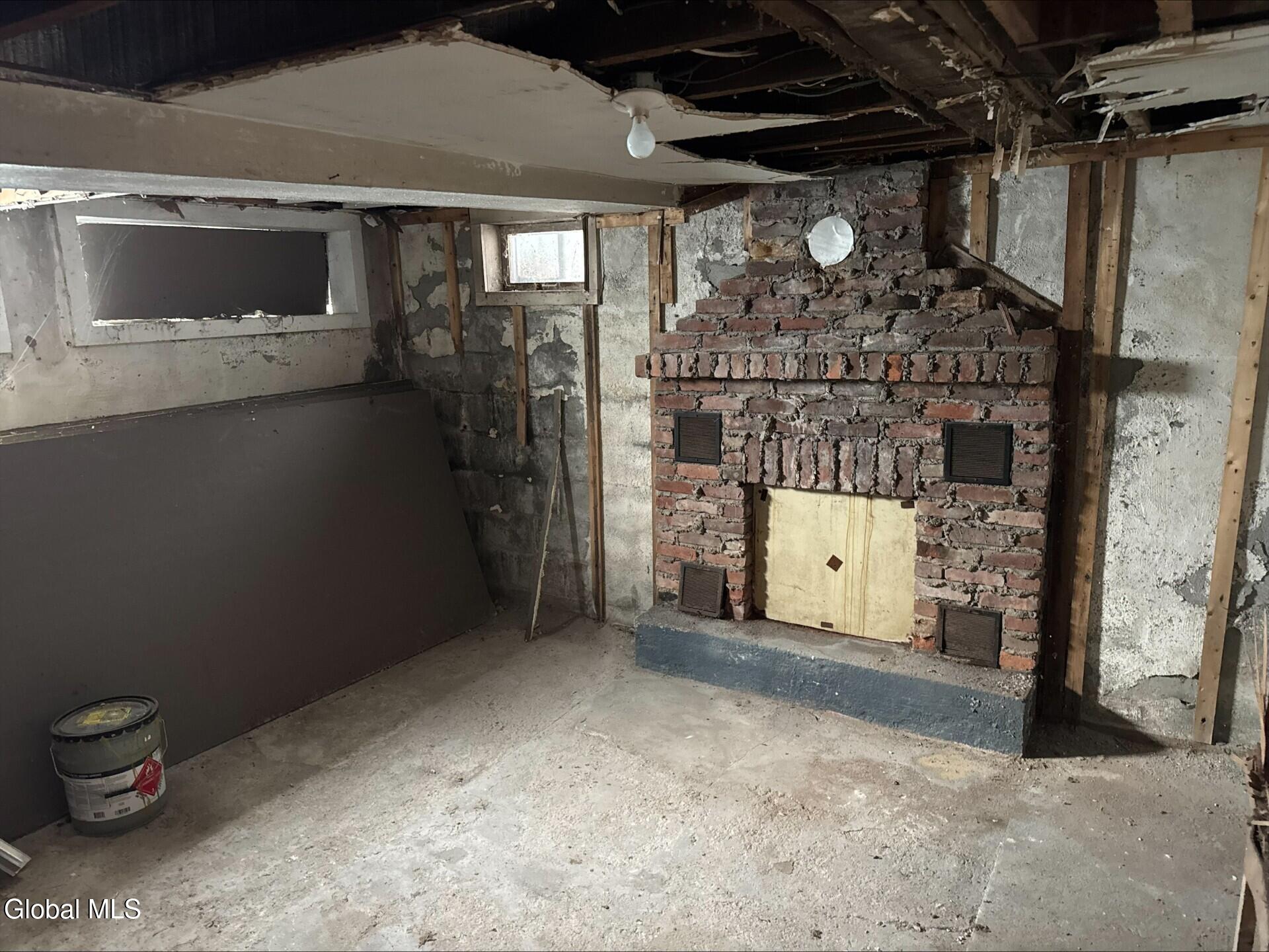 20 Henry Street Schenectady, NY 12304 - Photo 46 of 55 thumbnail_processed-3D241A60-1EE6-4F7C-8