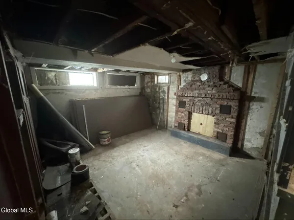 $159,900 | 20 Henry Street, Schenectady, NY 12304