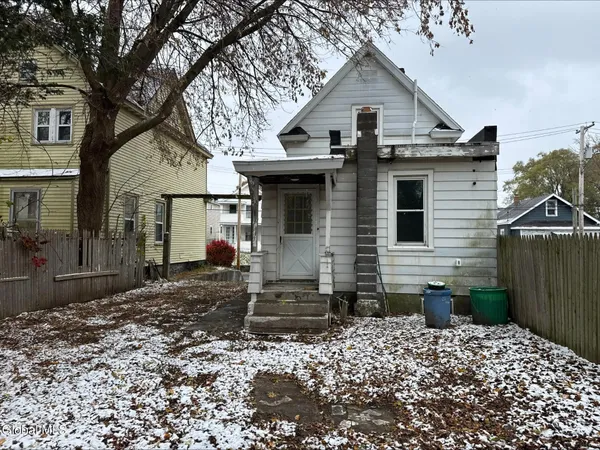 $159,900 | 20 Henry Street, Schenectady, NY 12304