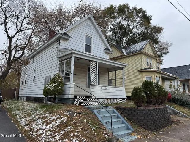 $159,900 | 20 Henry Street, Schenectady, NY 12304