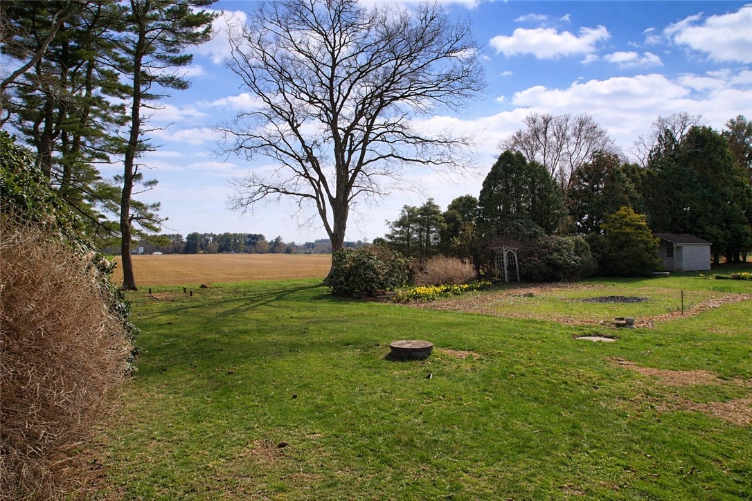 326 Jingle Valley Road South Kingstown, RI 02892 - Photo 22 of 25 Side yard
