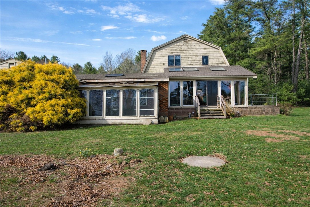 326 Jingle Valley Road South Kingstown, RI 02892 - Photo 4 of 25 Rear potting shed