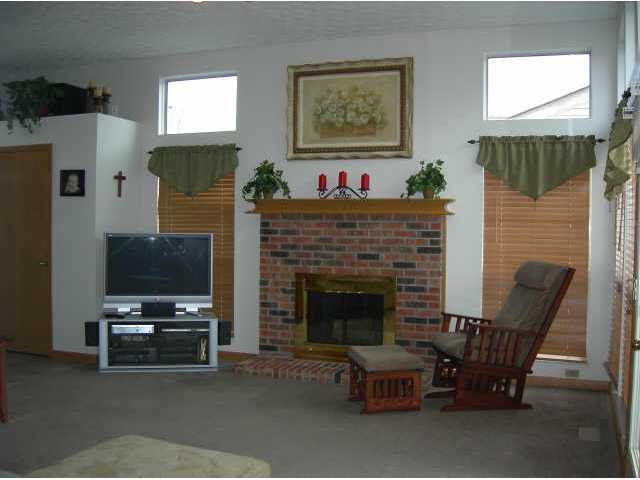 4755 Raflin Court Columbus, OH 43231 - Photo 6 of 10 Gallery Image 6