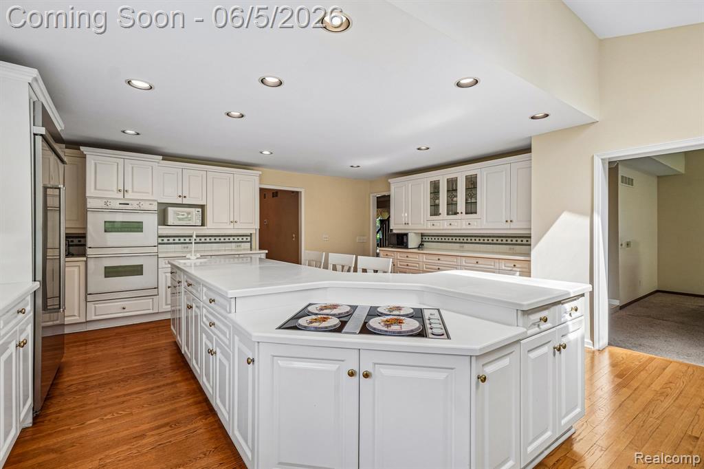 4523 Rivers Edge Drive Troy, MI 48098 - Photo 15 of 66