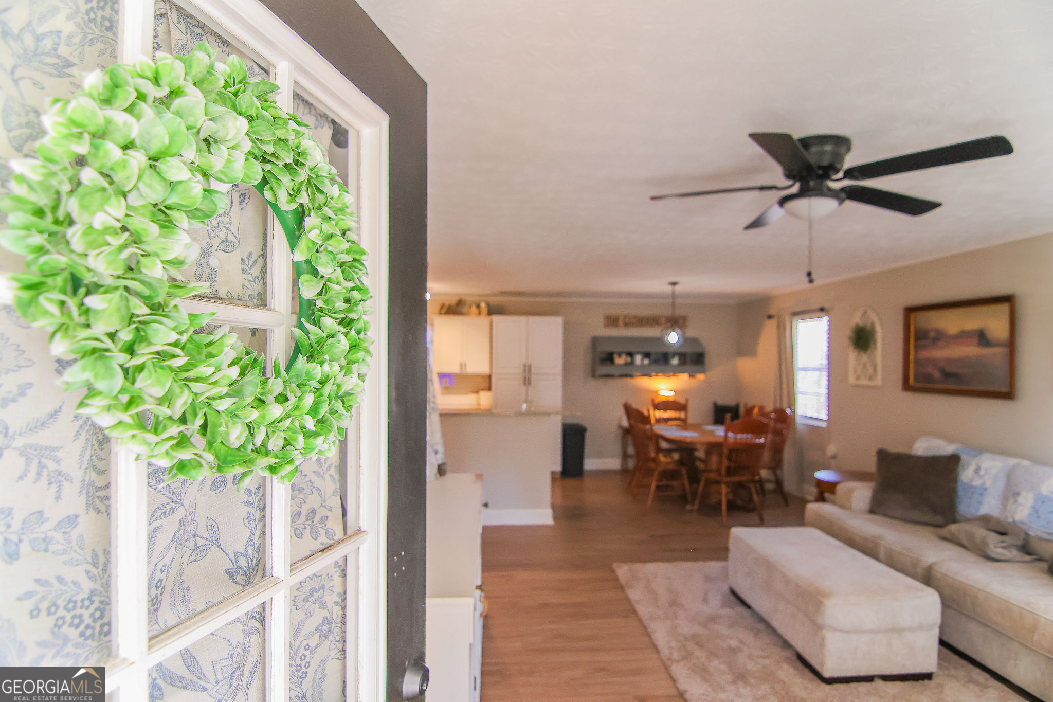 338 Young Road Franklin, GA 30217 - Photo 36 of 43 a living room with patio furniture and a potted plant