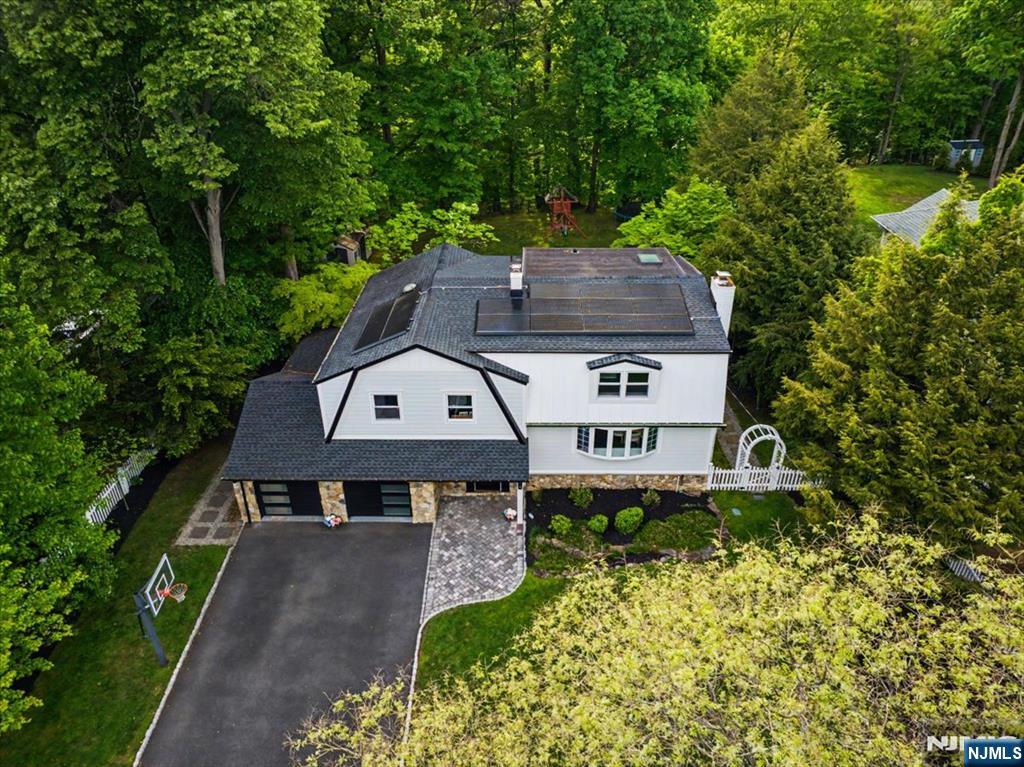 474 Stevens Avenue Ridgewood, NJ 07450 - Photo 3 of 36