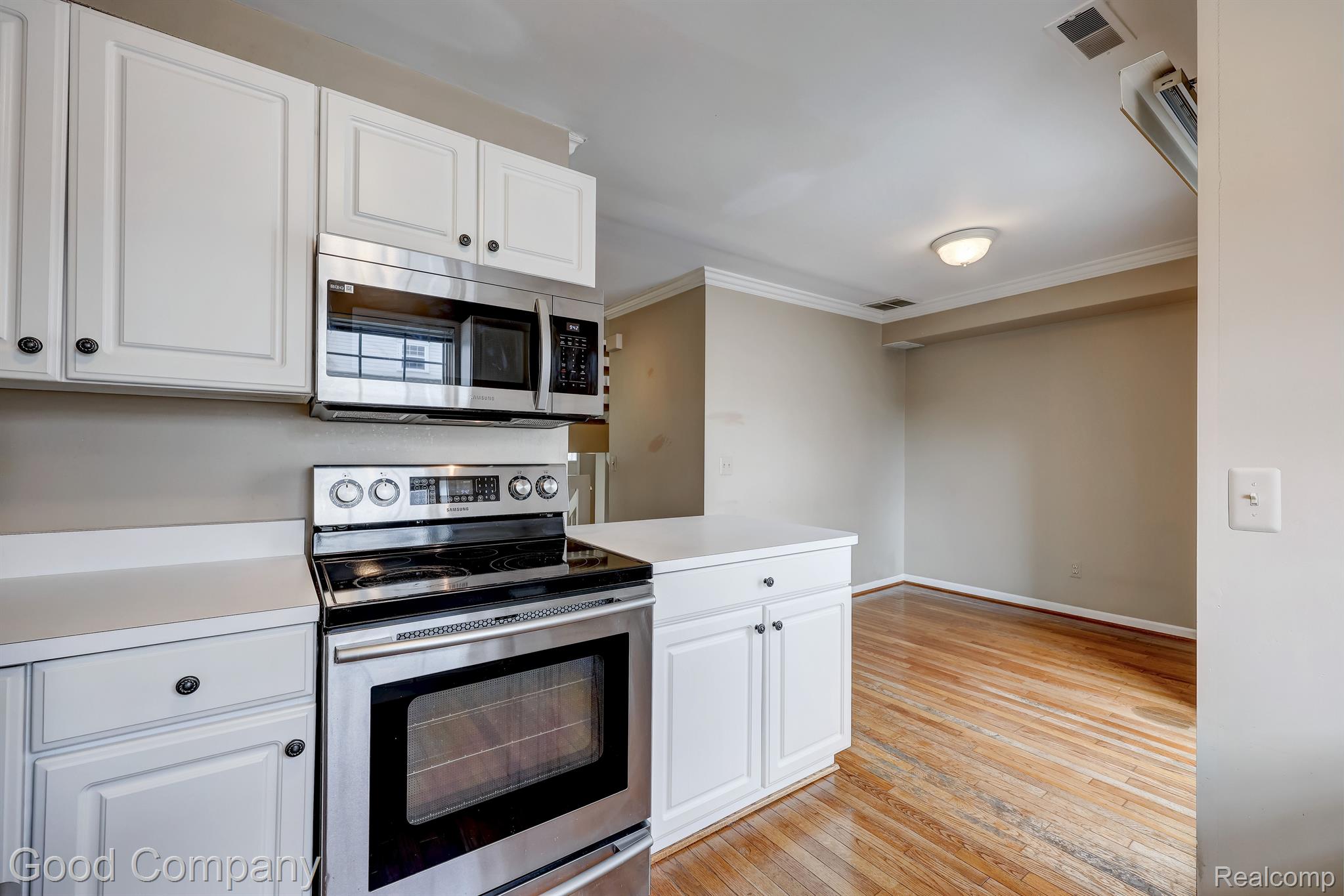159 Georgetown Square North Royal Oak, MI 48067 - Photo 19 of 41