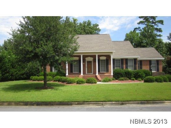 408 Emmen Road New Bern, NC 28562 - Photo 1 of 25 Primary Photo