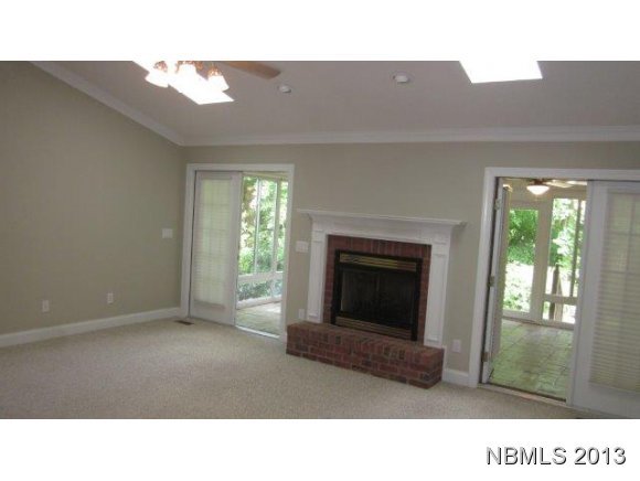 408 Emmen Road New Bern, NC 28562 - Photo 2 of 25 Additional Photo