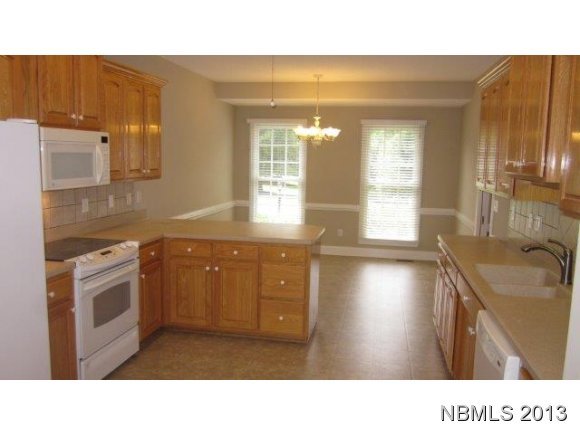 408 Emmen Road New Bern, NC 28562 - Photo 5 of 25 Additional Photo