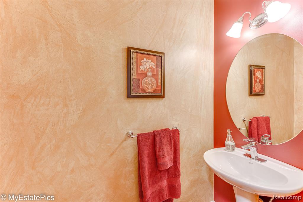 3526 Everett Drive Rochester Hills, MI 48307 - Photo 30 of 64
