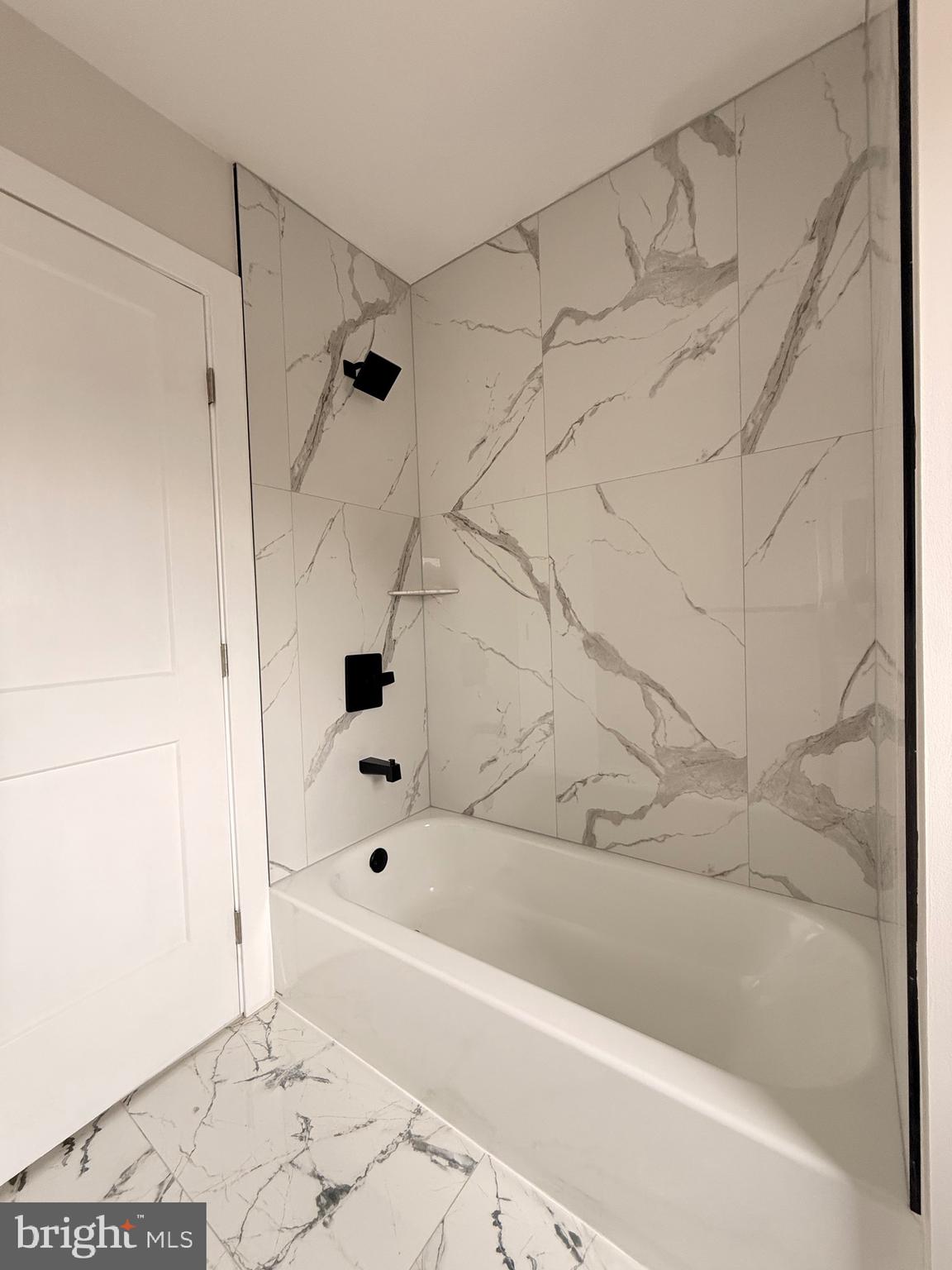 114 Marshall Road Lansdowne, PA 19050 - Photo 15 of 32 Main bath tub surround