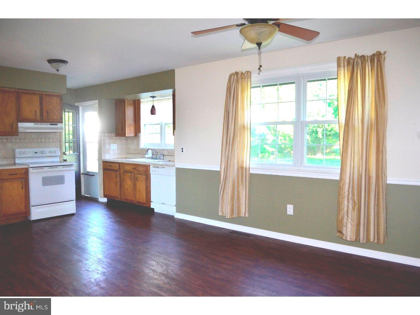 537 Spring Road Hammonton, NJ 08037 - Photo 6 of 18 Gallery Image 6