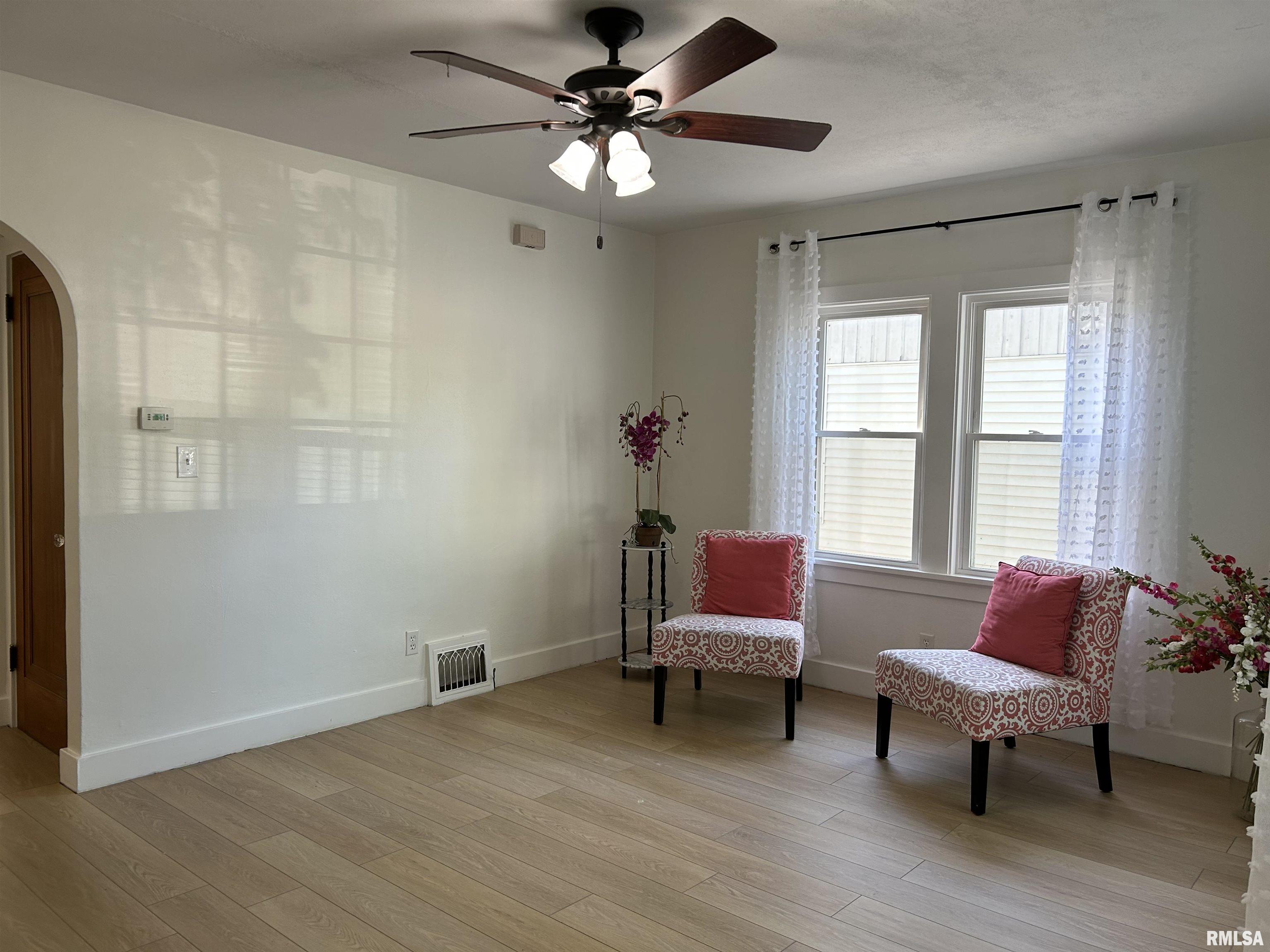 2535 South 8th Street Springfield, IL 62703 - Photo 5 of 8