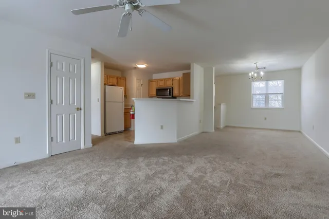 $1,850 | 211 Sparrow Road, Hummelstown, PA 17036