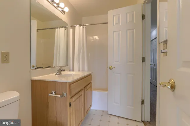 $1,850 | 211 Sparrow Road, Hummelstown, PA 17036