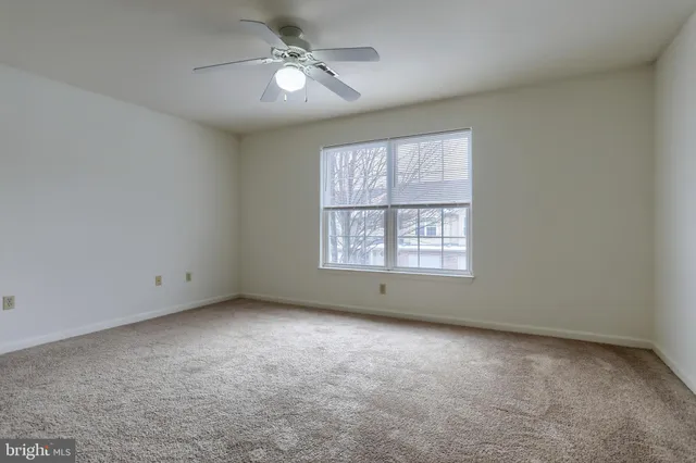 $1,850 | 211 Sparrow Road, Hummelstown, PA 17036