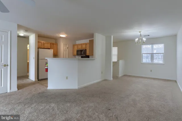 $1,850 | 211 Sparrow Road, Hummelstown, PA 17036