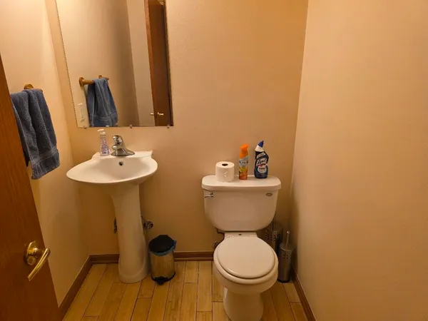 $350,000 | 2426 Commercial, Madison, WI 53704