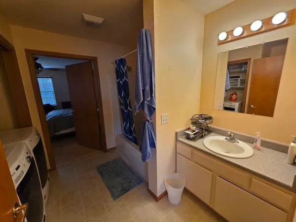 $350,000 | 2426 Commercial, Madison, WI 53704