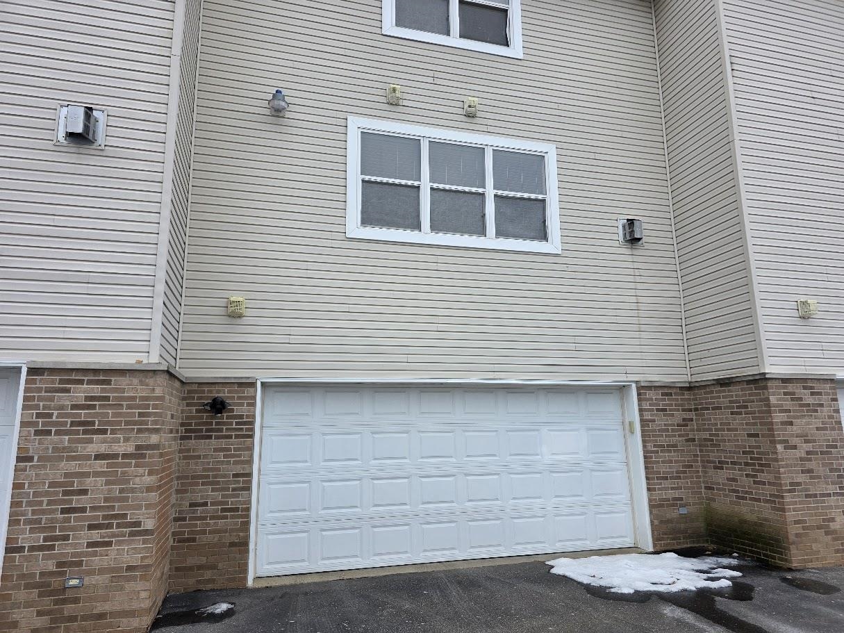 2426 Commercial Madison, WI 53704 - Photo 38 of 56