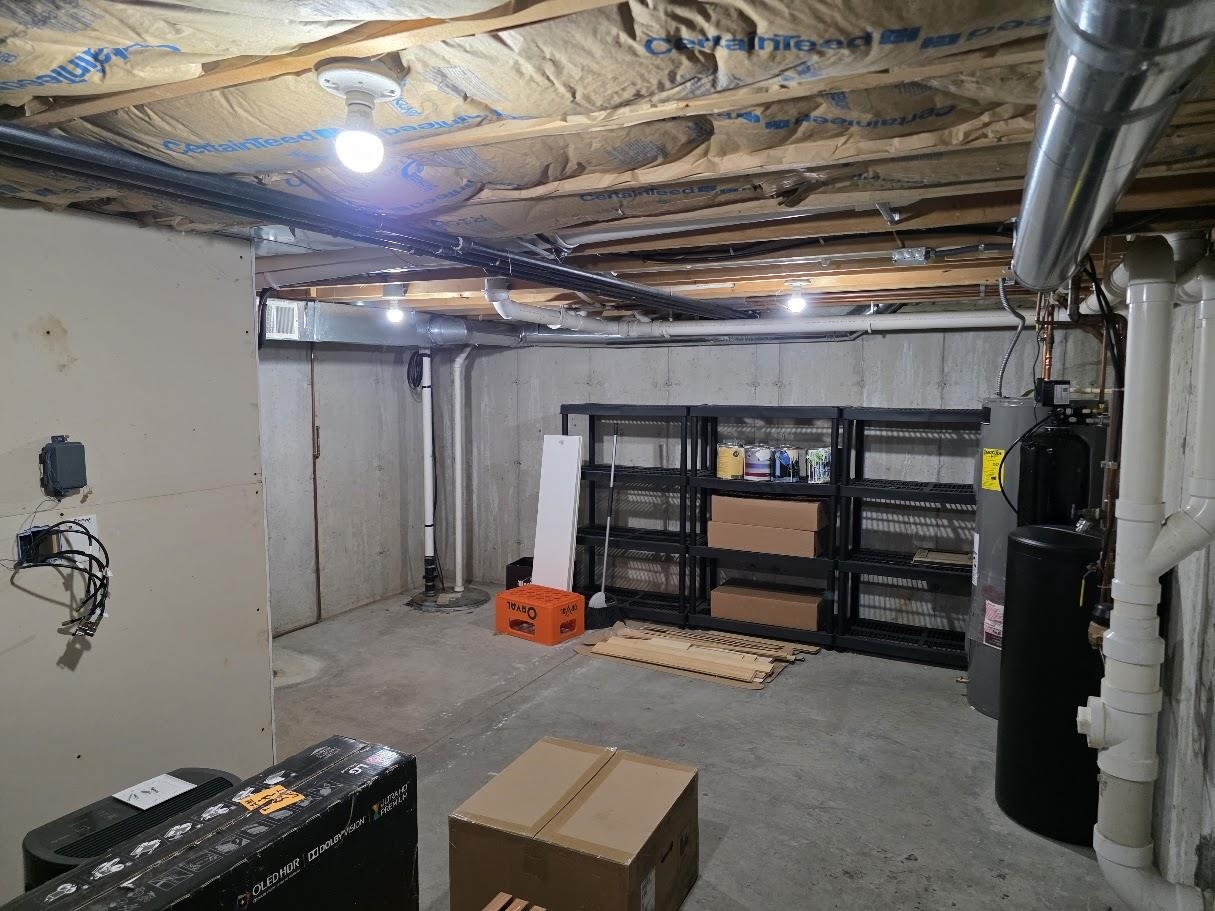 2426 Commercial Madison, WI 53704 - Photo 43 of 56