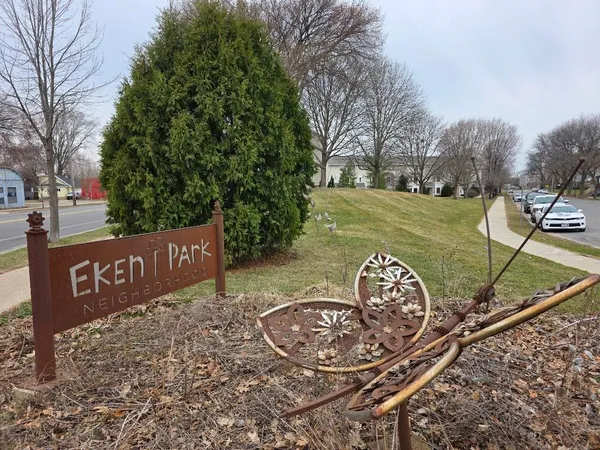 $350,000 | 2426 Commercial, Madison, WI 53704