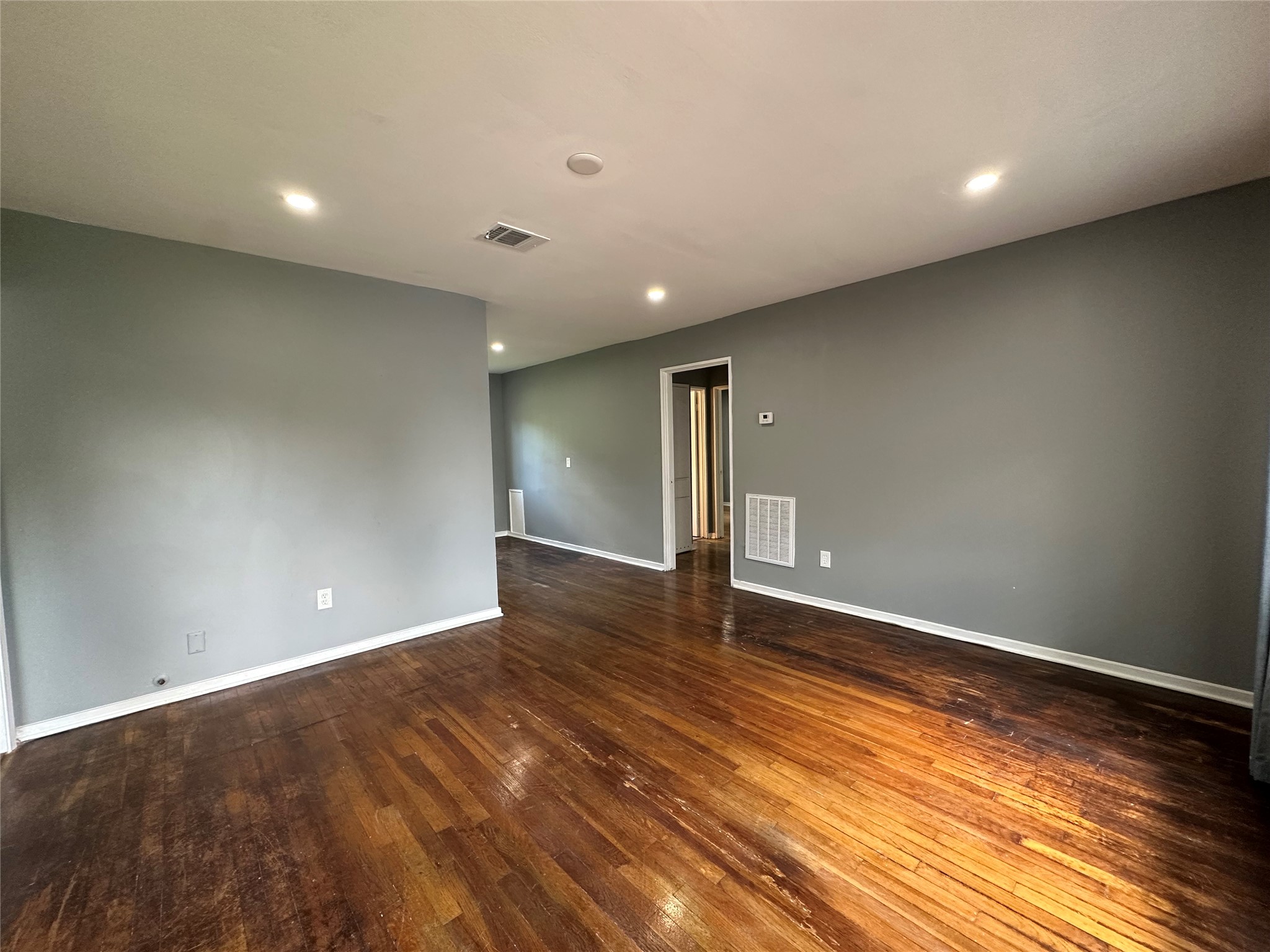 8227 St Lo Road Houston, TX 77033 - Photo 2 of 21