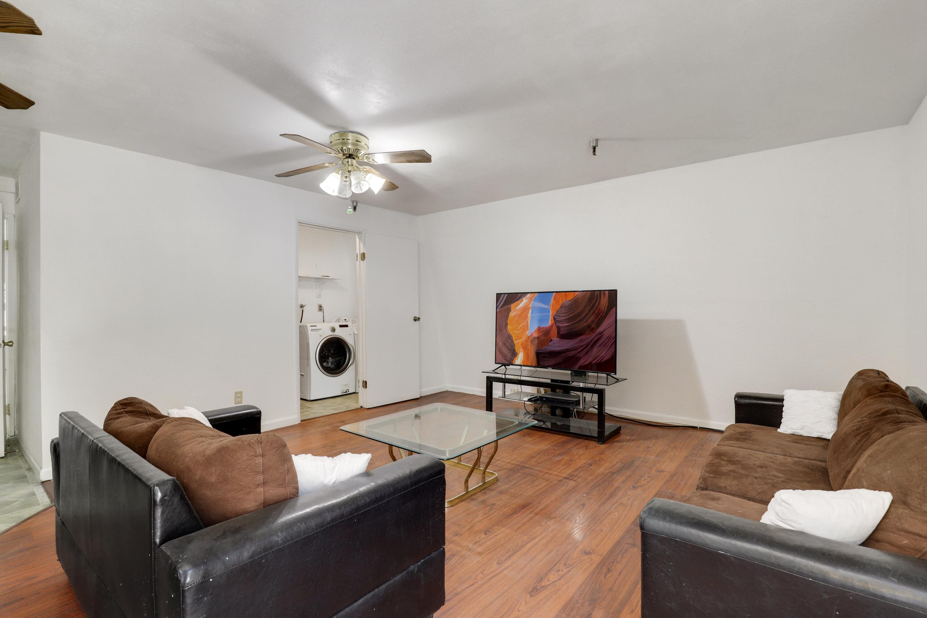 5828 Mt Emma Road Palmdale, CA 93552 - Photo 13 of 47 19