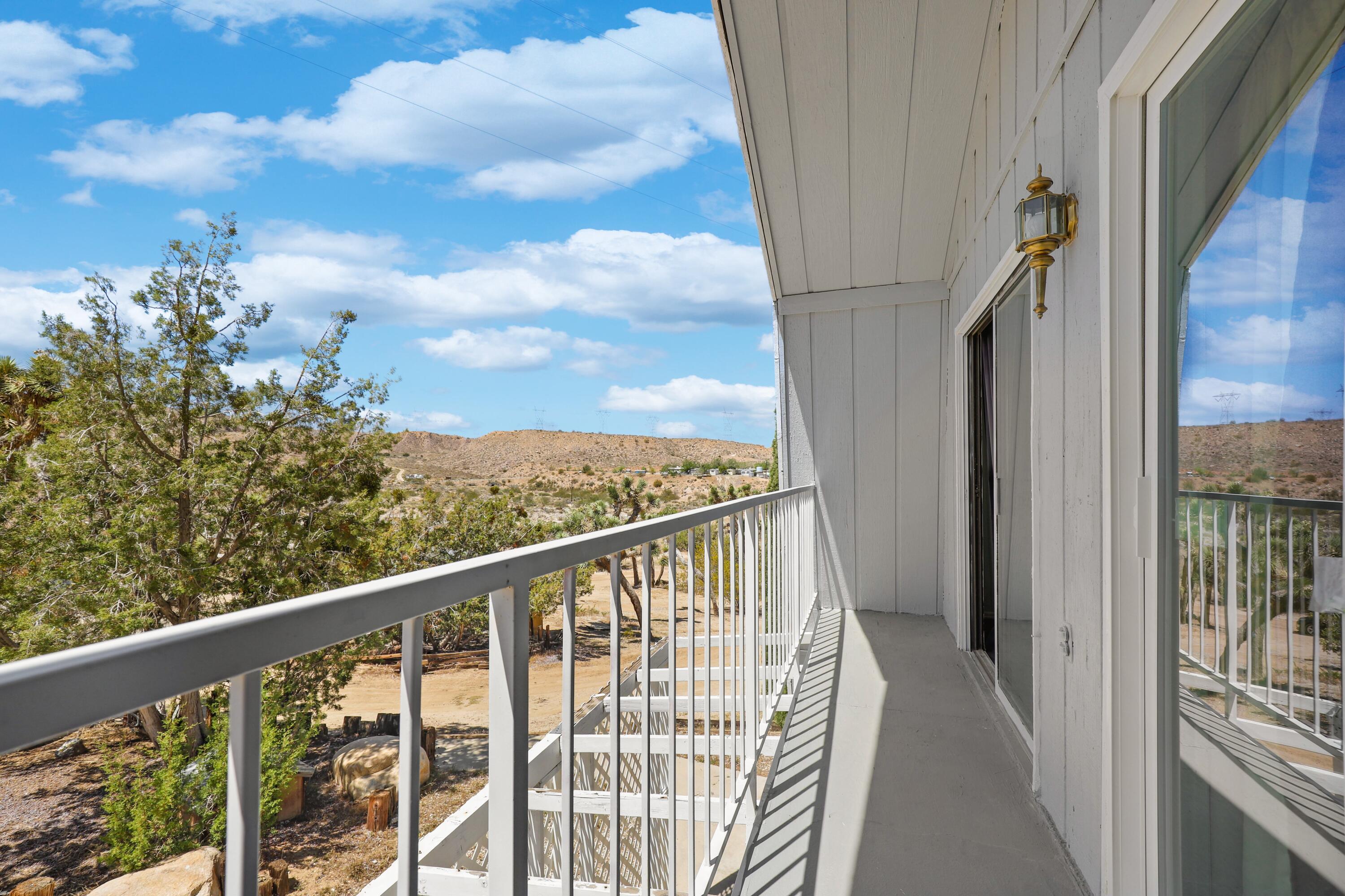 5828 Mt Emma Road Palmdale, CA 93552 - Photo 23 of 47 38