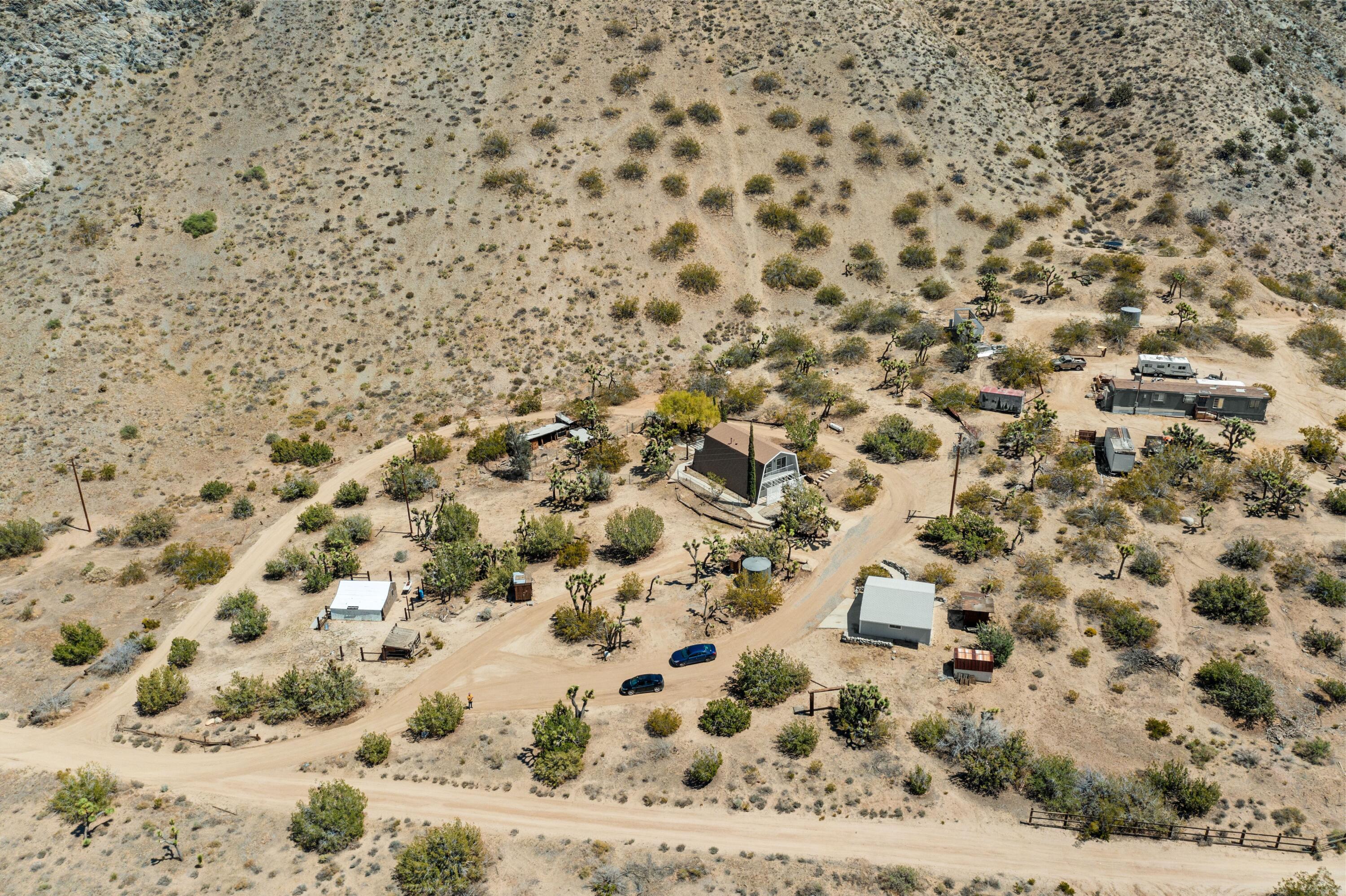 5828 Mt Emma Road Palmdale, CA 93552 - Photo 43 of 47 46