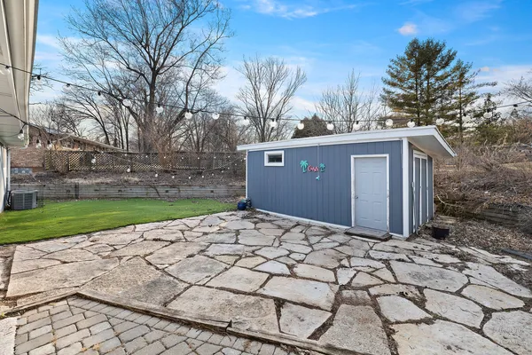 $449,900 | 4433 Wildwood Drive, Crystal Lake, IL 60014