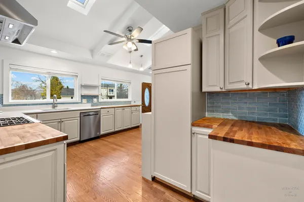 $449,900 | 4433 Wildwood Drive, Crystal Lake, IL 60014