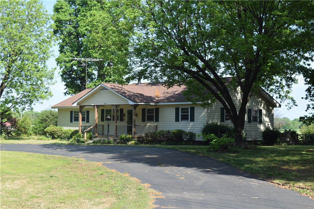 703 Fairplay Road Townville, SC 29689 - Photo 1 of 45 Gallery Image 1