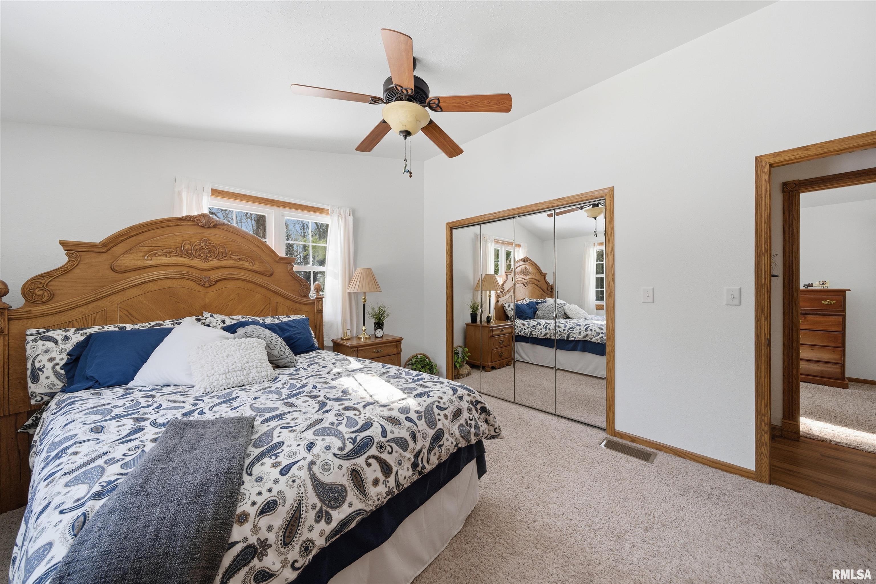 12656 Schleder Road Pekin, IL 61554 - Photo 14 of 52