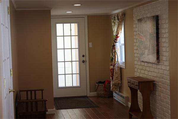 17 Shepherd Road Westborough, MA 01581 - Photo 2 of 16 Gallery Image 2