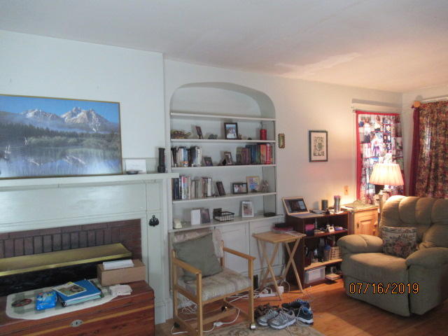 354 Northeast Road Standish, ME 04084 - Photo 15 of 18 IMG_0457 (1)livingroom3
