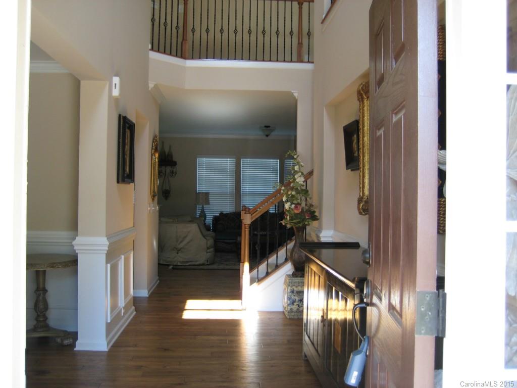 10033 Community House Road, Unit 6 Charlotte, NC 28277 - Photo 4 of 20 Gallery Image 4