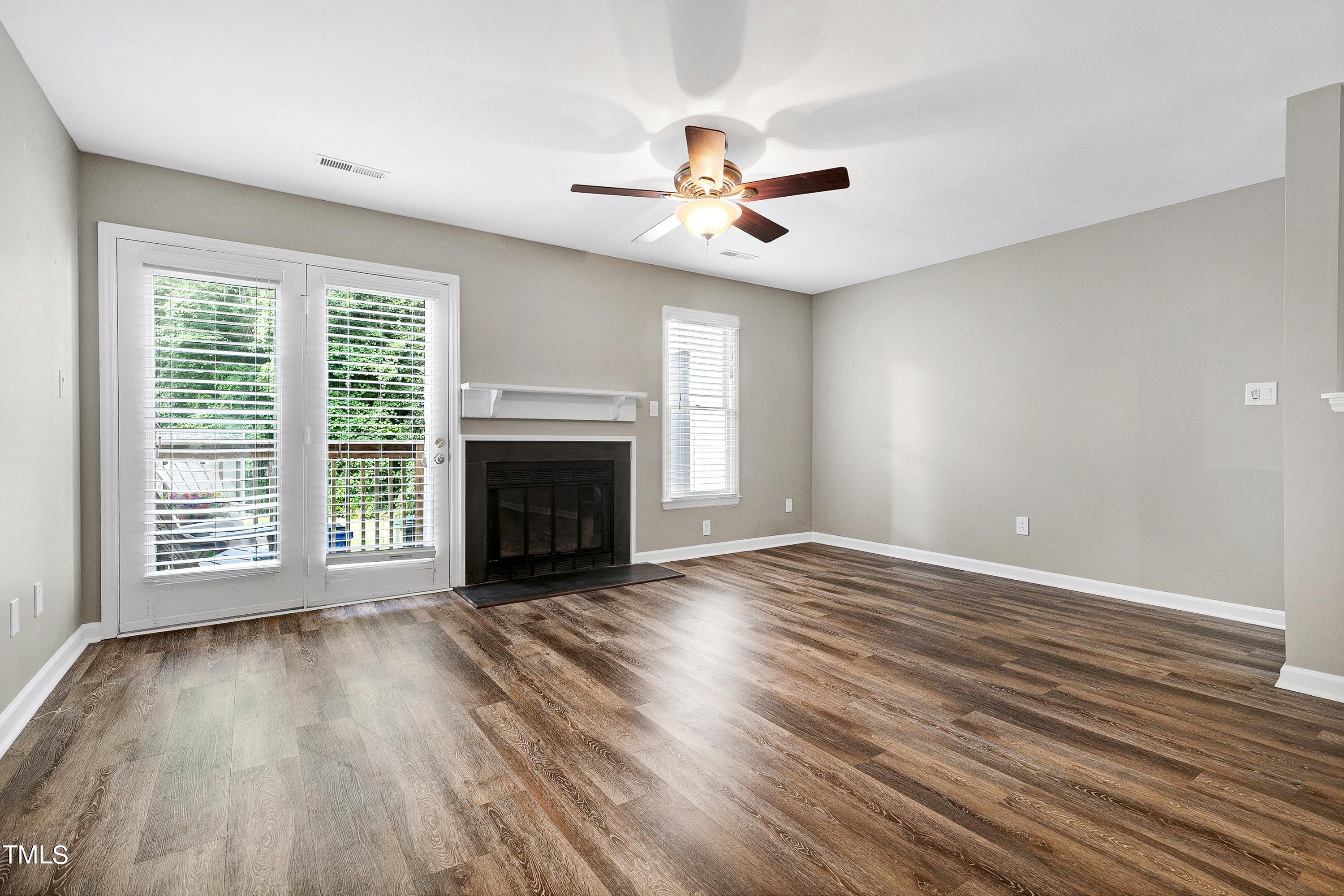 4660 Fawnbrook Circle Raleigh, NC 27612 - Photo 12 of 28 Scene-12