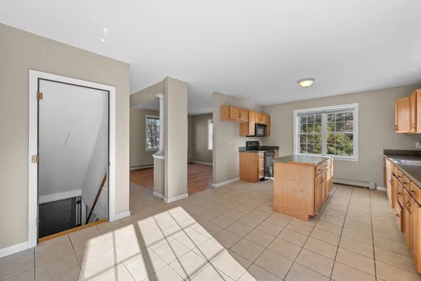 $299,900 | 1 Emma Ln', Unit B, Wareham, MA 02571