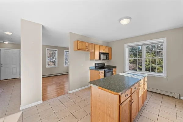 $299,900 | 1 Emma Ln', Unit B, Wareham, MA 02571