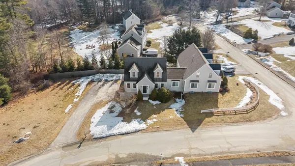 $299,900 | 1 Emma Ln', Unit B, Wareham, MA 02571