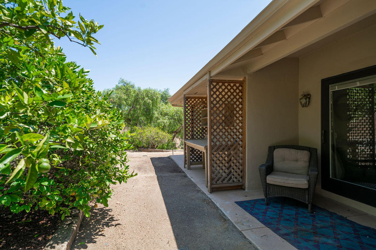 306 Northridge Road Santa Barbara, CA 93105 - Photo 20 of 29 Back of house