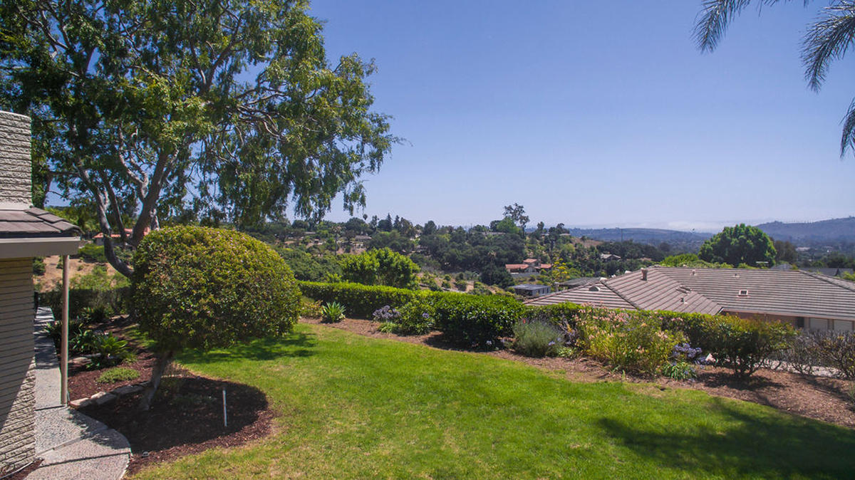 306 Northridge Road Santa Barbara, CA 93105 - Photo 2 of 29 View over City