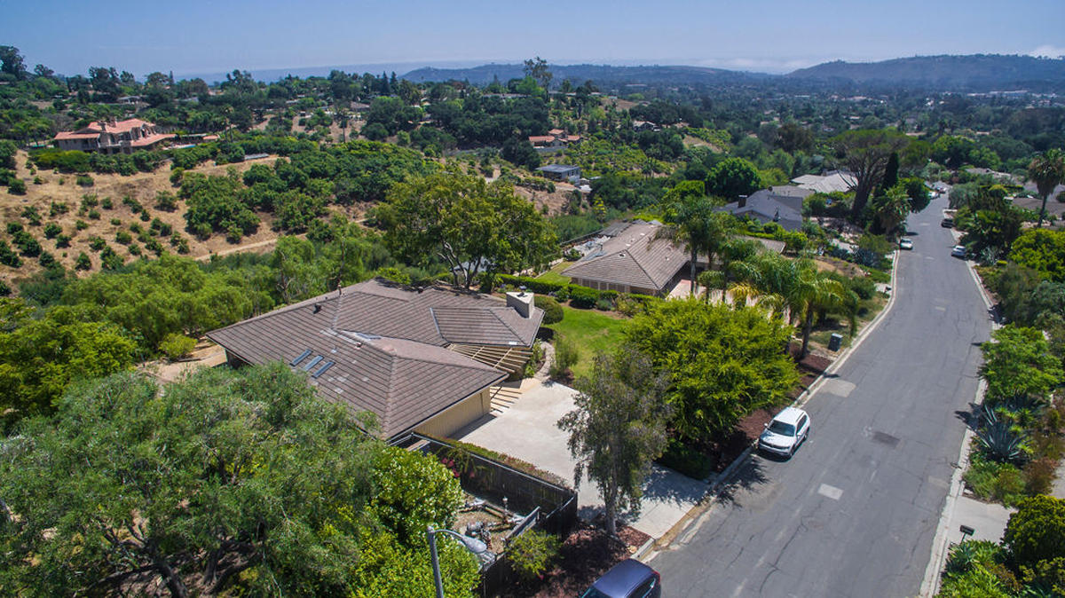 306 Northridge Road Santa Barbara, CA 93105 - Photo 23 of 29 Aerial street view