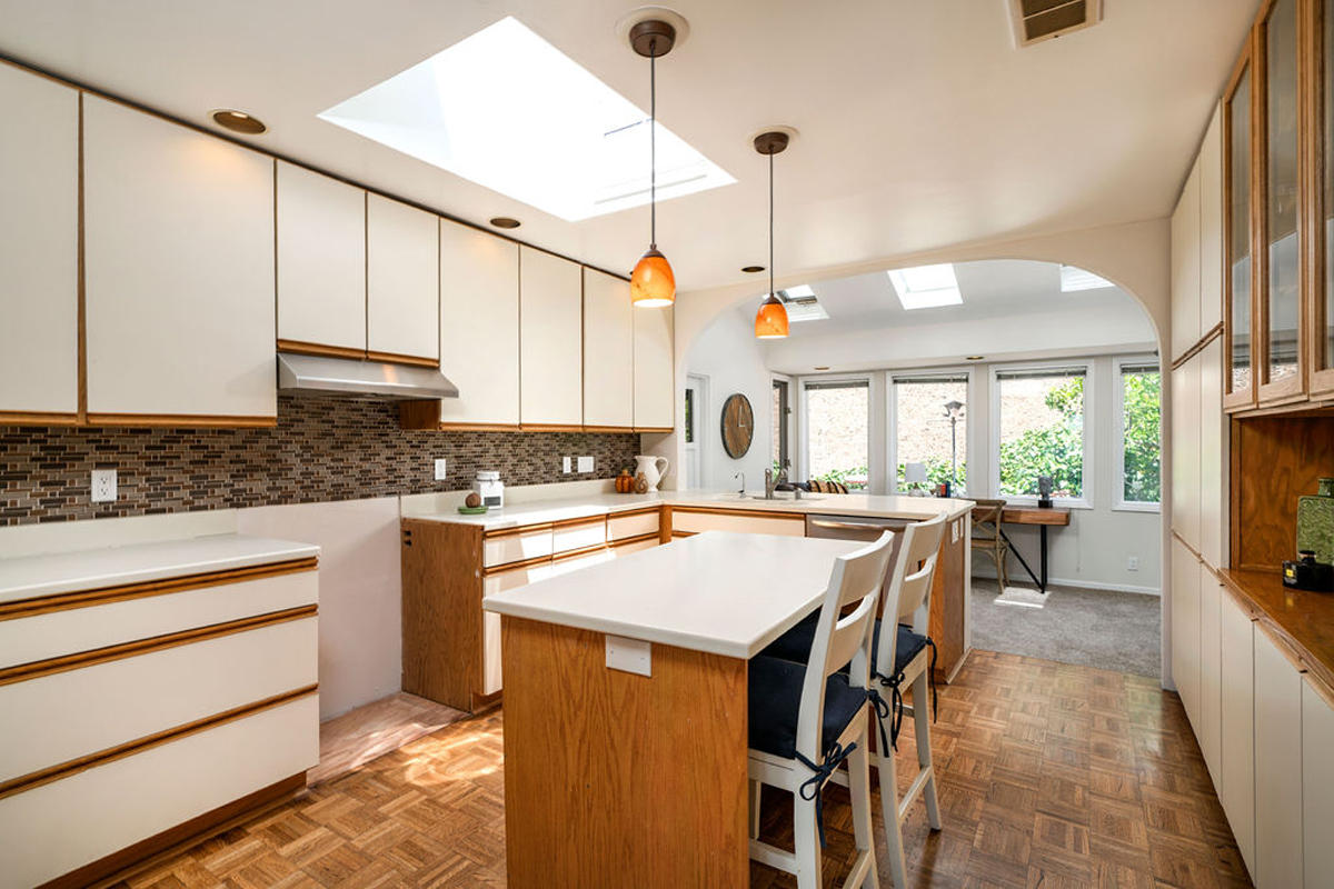 306 Northridge Road Santa Barbara, CA 93105 - Photo 7 of 29 Kitchen