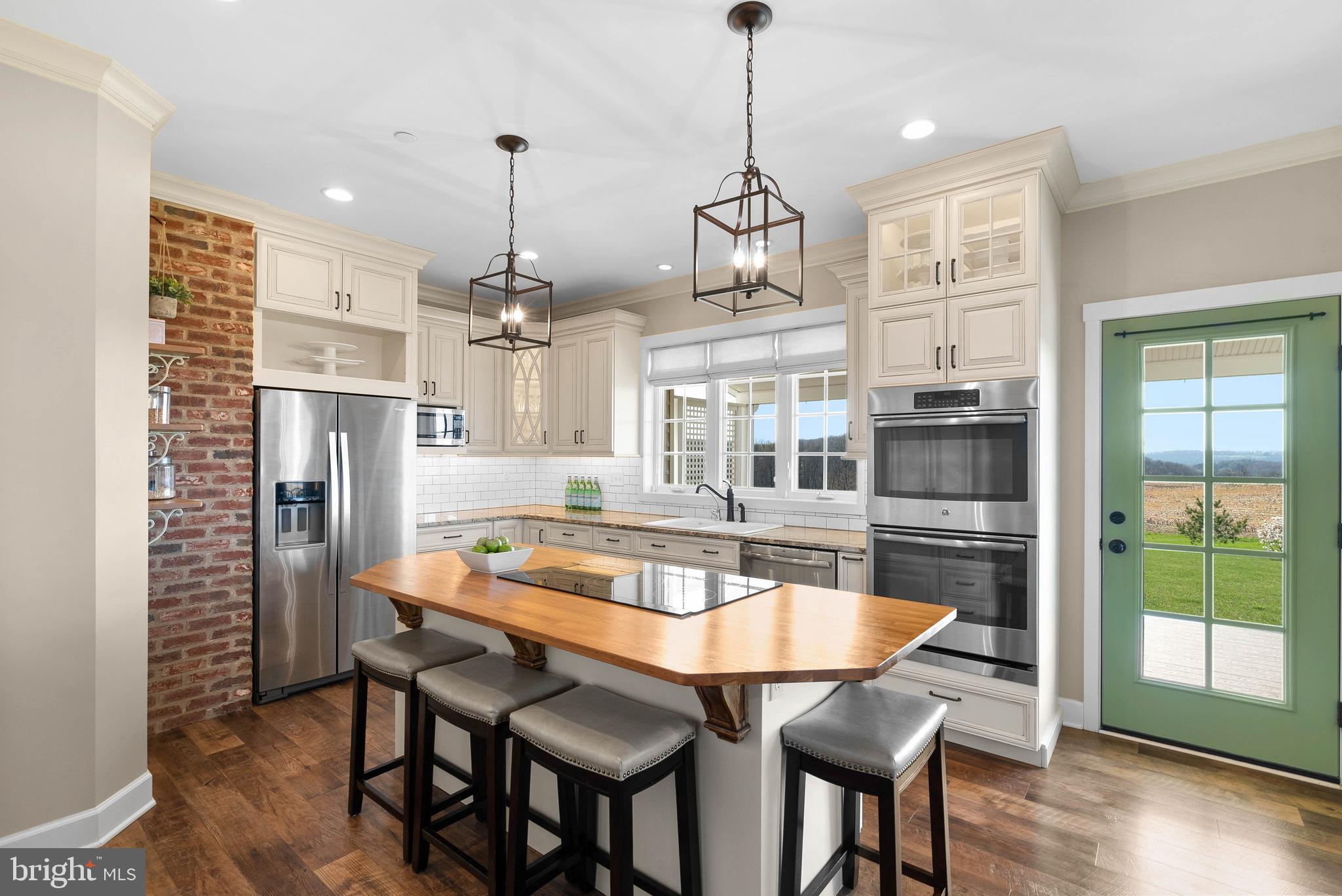 4464 Alesia Lineboro Road Manchester, MD 21102 - Photo 12 of 50 Kitchen